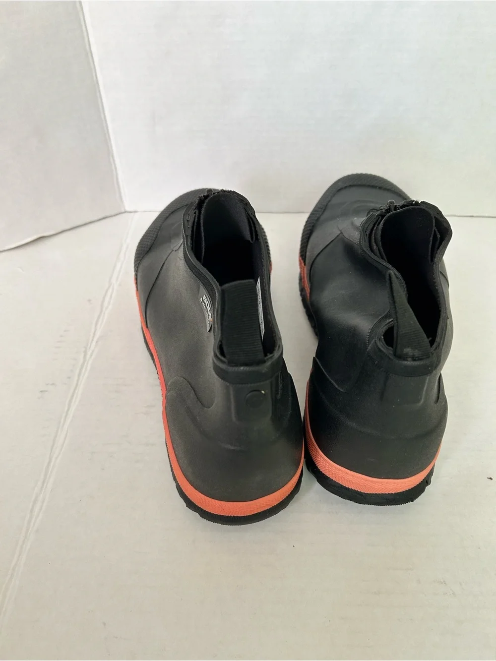 Bogs Men's Waterproof Composite Waterproof Overshoe Slip On Shoes size 6